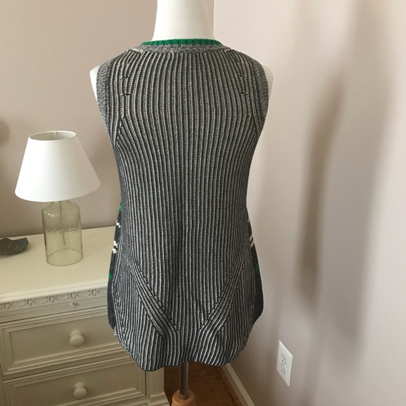 CAbi TRIDENT SLEEVELESS SWEATER - Picture 6 of 8